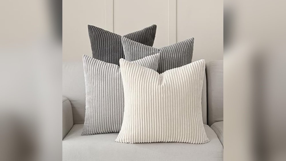 Best Color Throw Pillows for Grey Couch