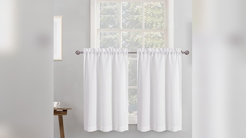Best Curtain for Small Bathroom Window