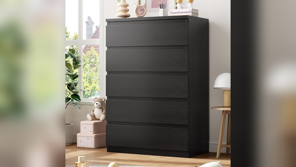 Dressers And Chests
