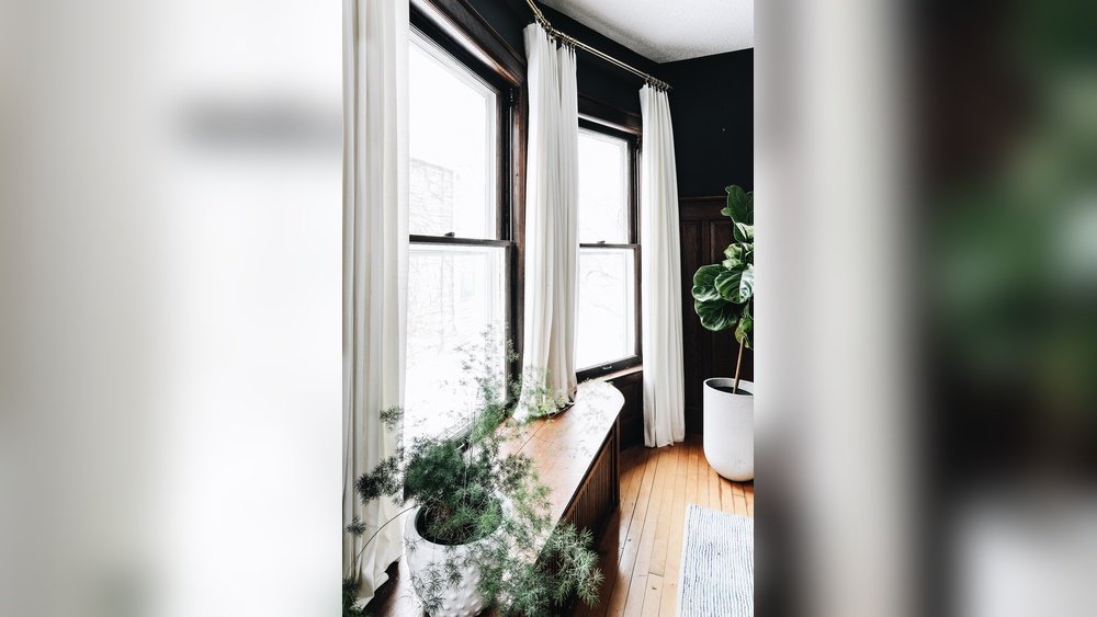 How Do I Hang Curtains in a Bay Window