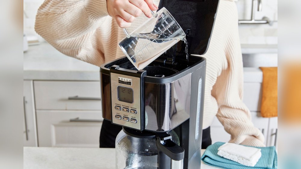 How to Clean Coffee Makers
