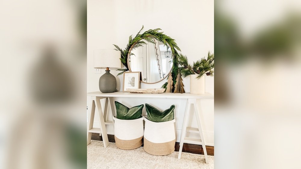 How to Decorate a Round Mirror for Christmas