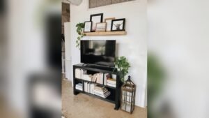 How to Decorate Wall behind Tv Stand
