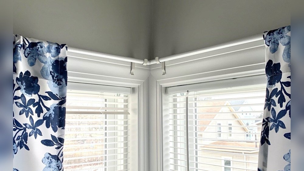 How to Hang Curtains on Corner Windows